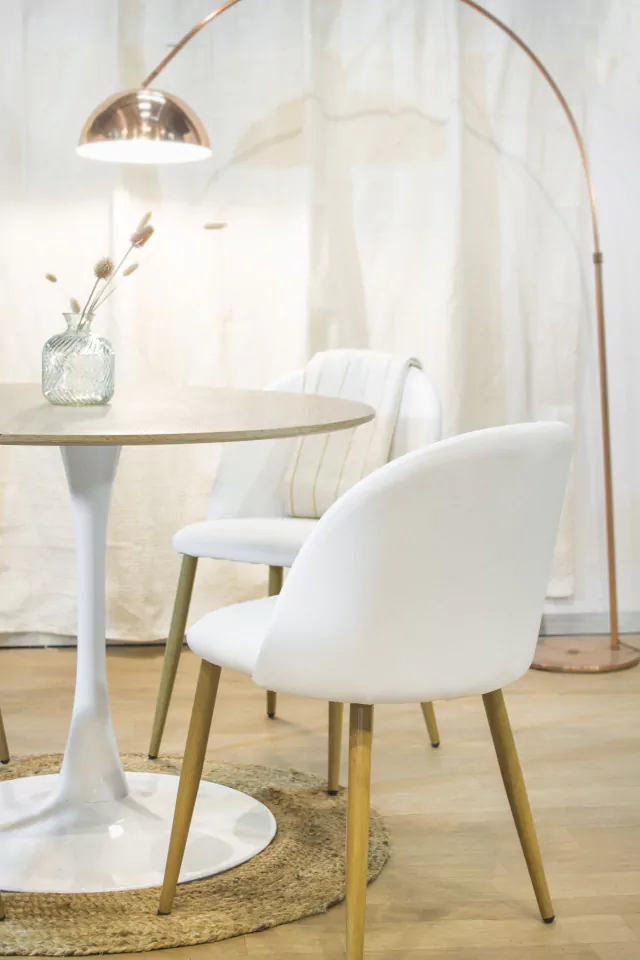 Mesa Tulip redonda tapa de madera natural y pata blanca metálica - Imagen 4